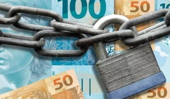 Conta bloqueada por processo: Entendendo as Implicações Legais